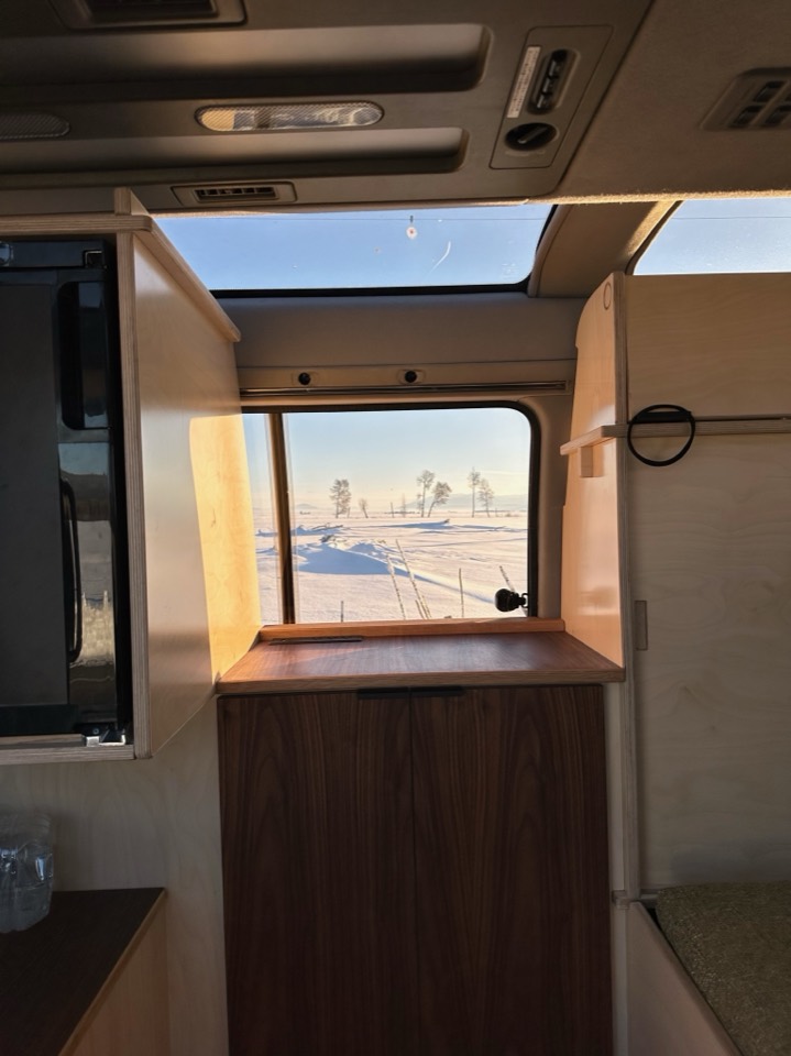 Andres' L300 — photograph 1