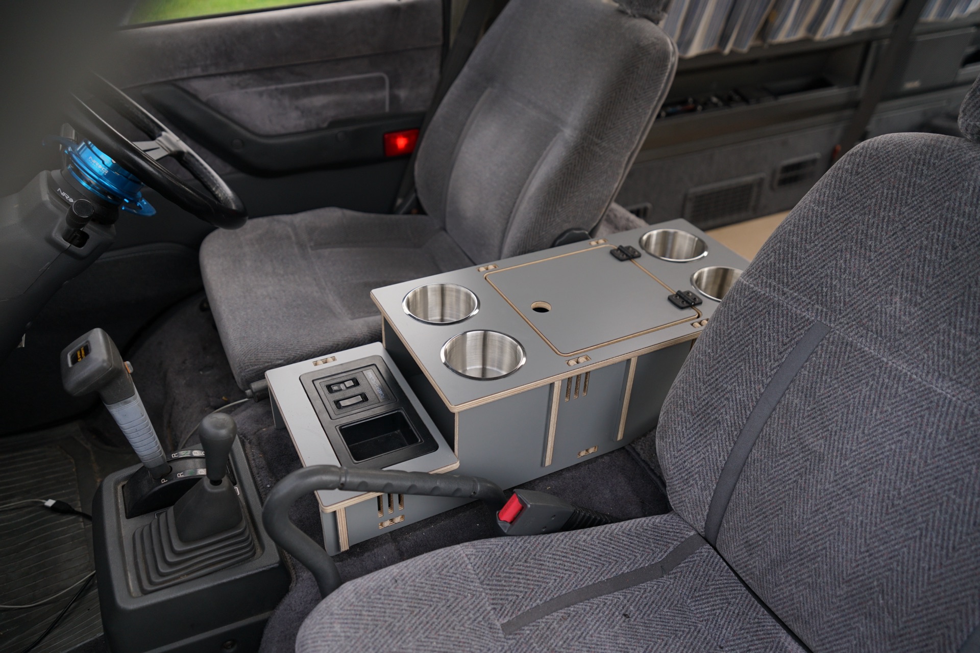 L300 Center Console - Photo 14